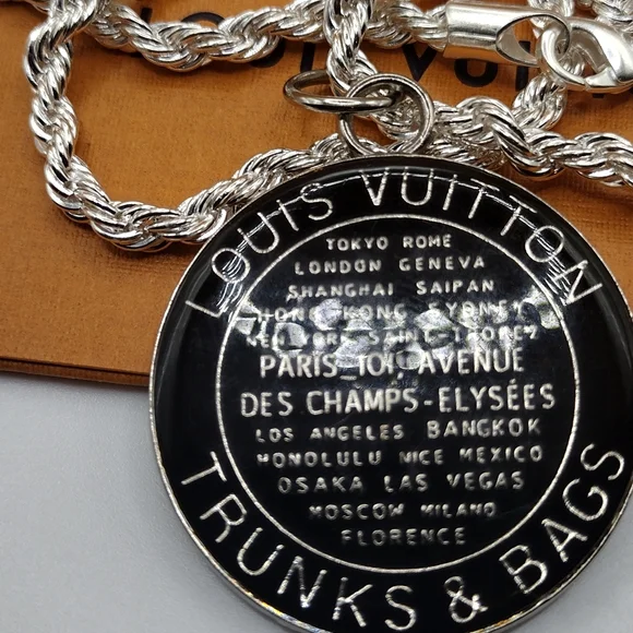 Louis Vuitton Black w/Silver Trunks & Bags Charm w/14kb Chain - Picture 6 of 8